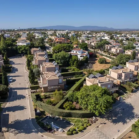 Casa Do Lobo * Carvoeiro (Lagoa)