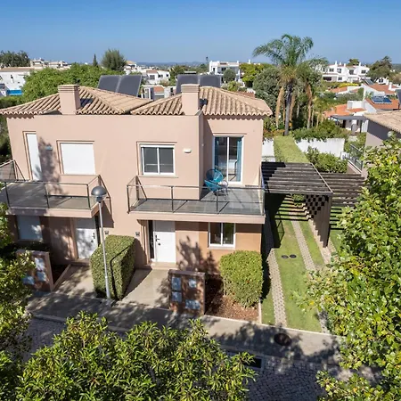 Casa Do Lobo * Carvoeiro (Lagoa)